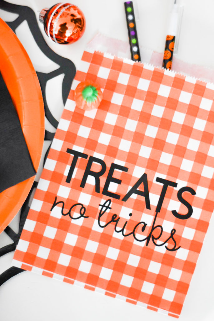 Make Your Own DIY Halloween Treat Bags for a Halloween Party with Cricut Iron On and the Cricut Maker - Pineapple Paper Co.