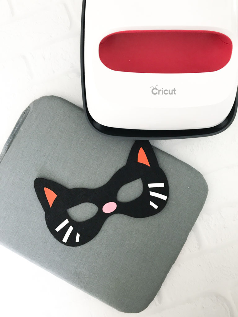 Make Your Own Kids Halloween Party Decor - Trick or Treat Halloween Party with Cricut Maker - Pineapple Paper Co.