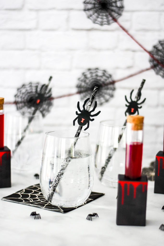 How to Make Easy Poison Spider Halloween Drinks and Cocktails by Pineapple Paper Co.