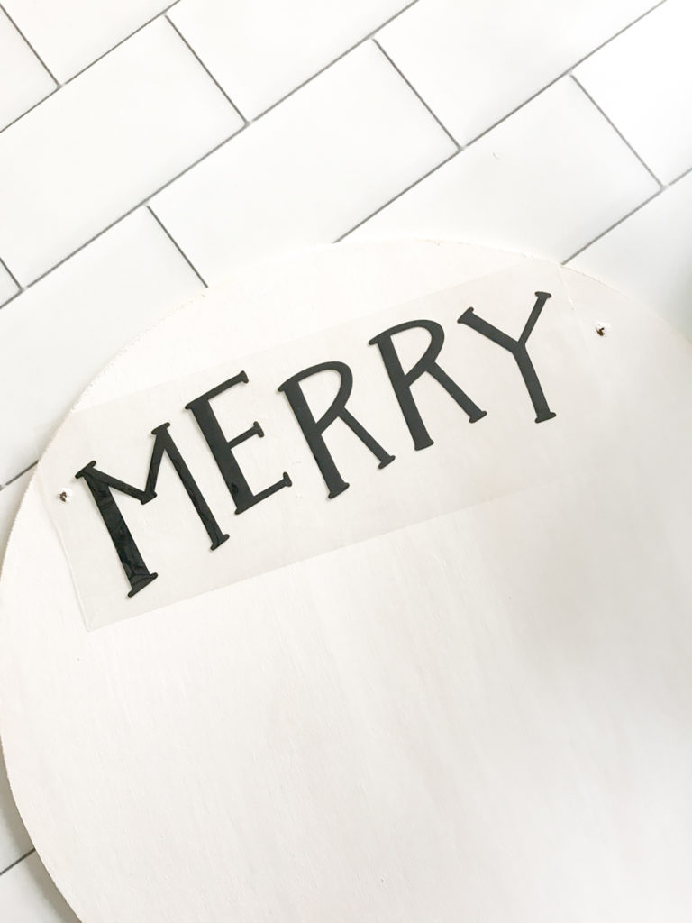 How to Make a DIY Flamingo Christmas Merry & Bright Sign with your Cricut by Pineapple Paper Co.
