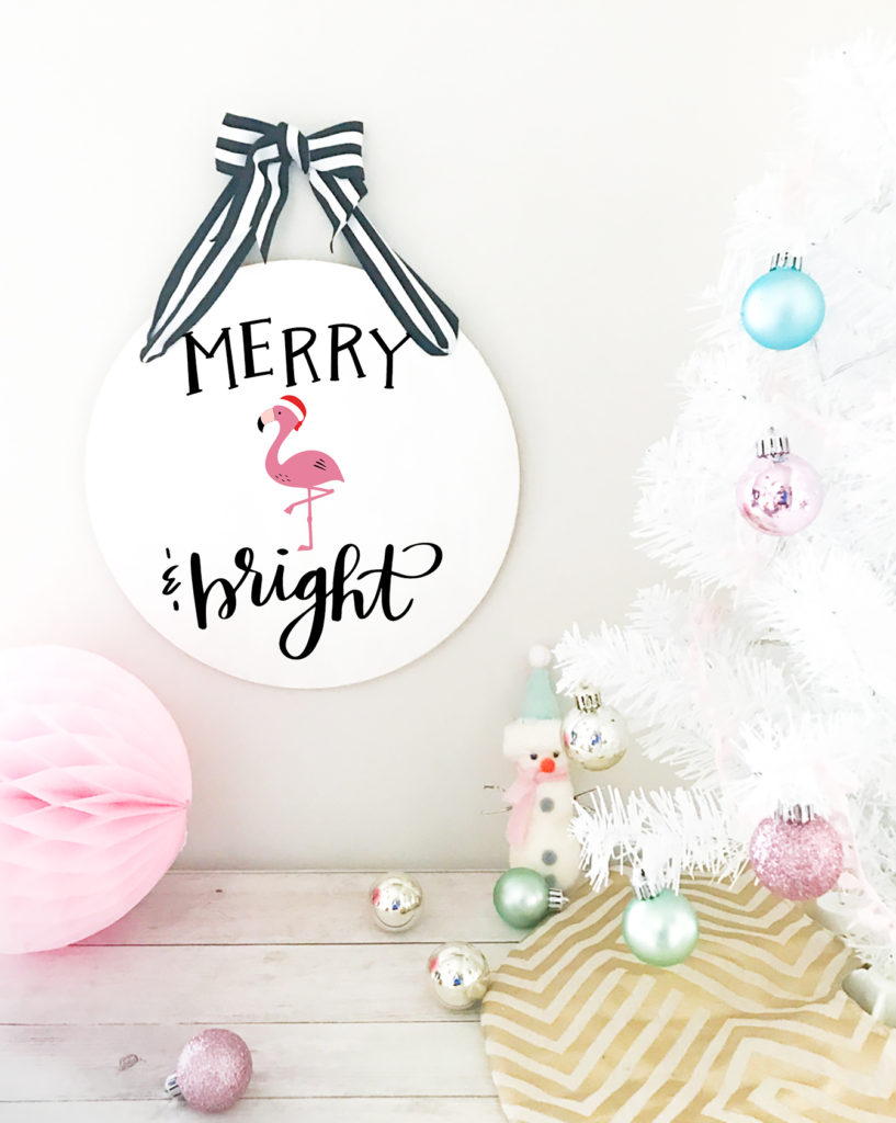 How to Make a DIY Flamingo Christmas Merry & Bright Sign with your Cricut by Pineapple Paper Co.