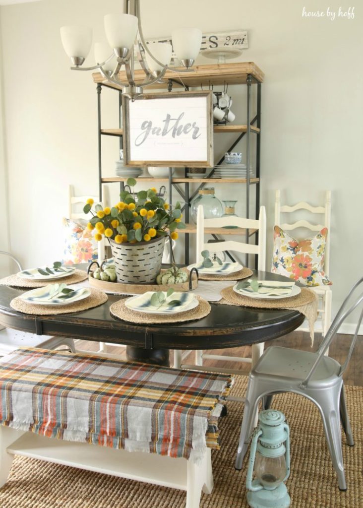 Farmhouse Thanksgiving Decor Ideas curated by Pineapple Paper Co.