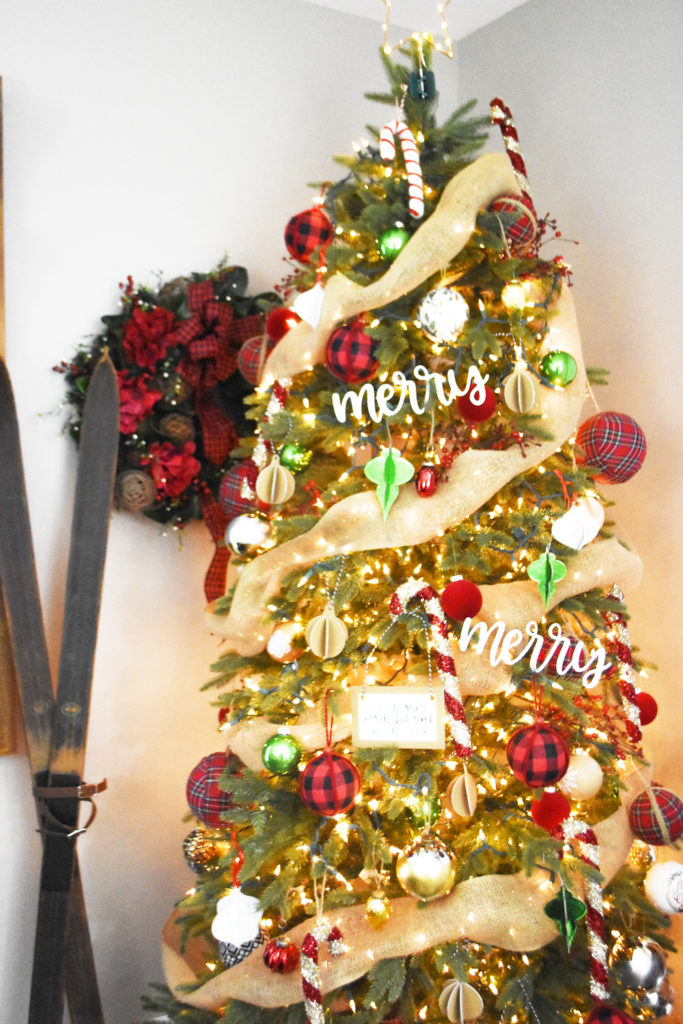 How to Make your Own Christmas Ornaments with the Cricut Maker by Pineapple Paper Co.