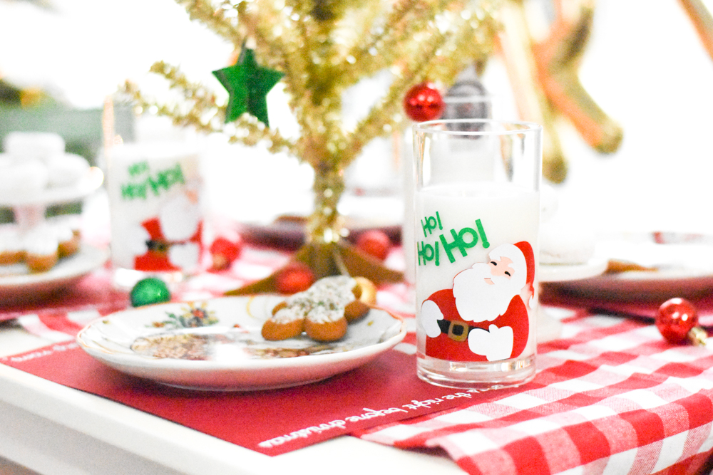 'Twas the Night Before Christmas Kids' Party Table and Christmas Party Ideas made with the Cricut Maker by Pineapple Paper Co.