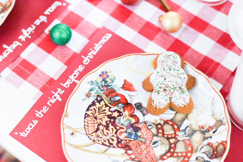 'Twas the Night Before Christmas Kids' Party Table and Christmas Party Ideas made with the Cricut Maker by Pineapple Paper Co.