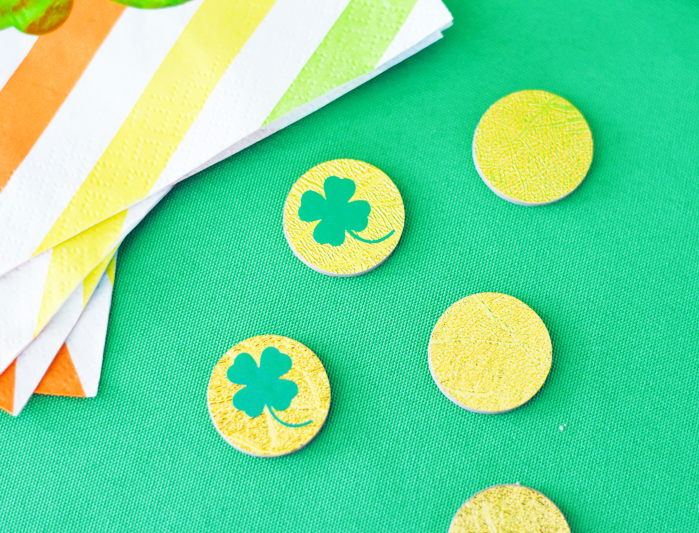 How to Make an Easy DIY Leprechaun Trap Cake Topper with your Cricut Maker by Pineapple Paper Co.