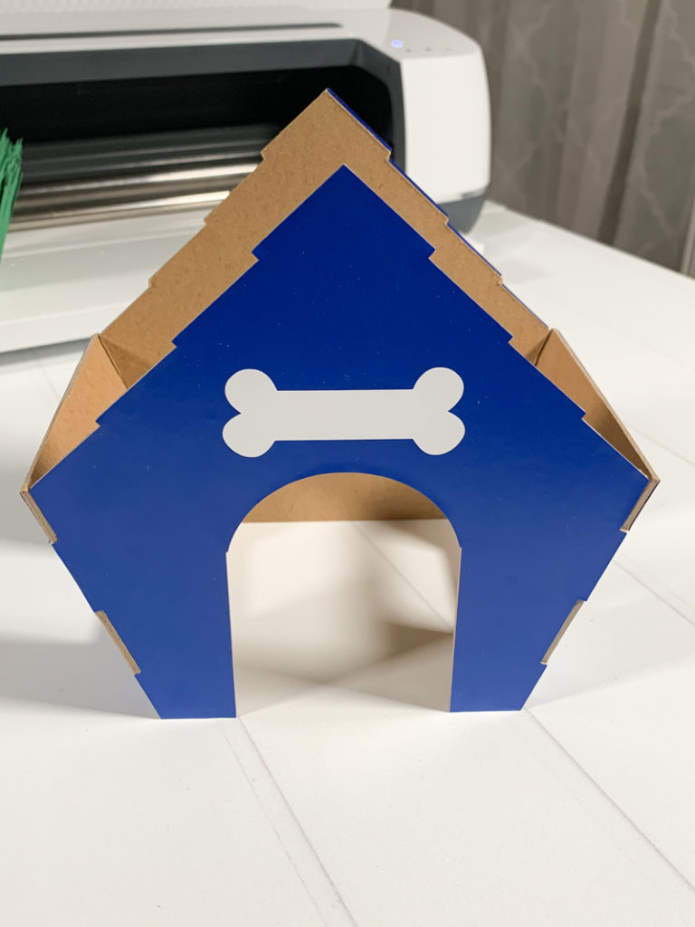 3D Doghouse made with Cricut Chipboard and Vinyl using Cricut Maker for Puppy Birthday Party Favor Pineapple Paper Co.