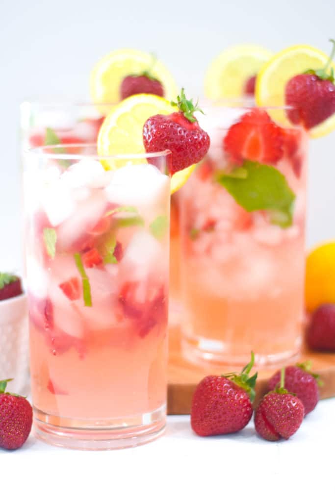 Easy Strawberry Mint Lemonade Recipe with Fresh Strawberries and Mint to Make a refreshing summer drink by Pineapple Paper Co.