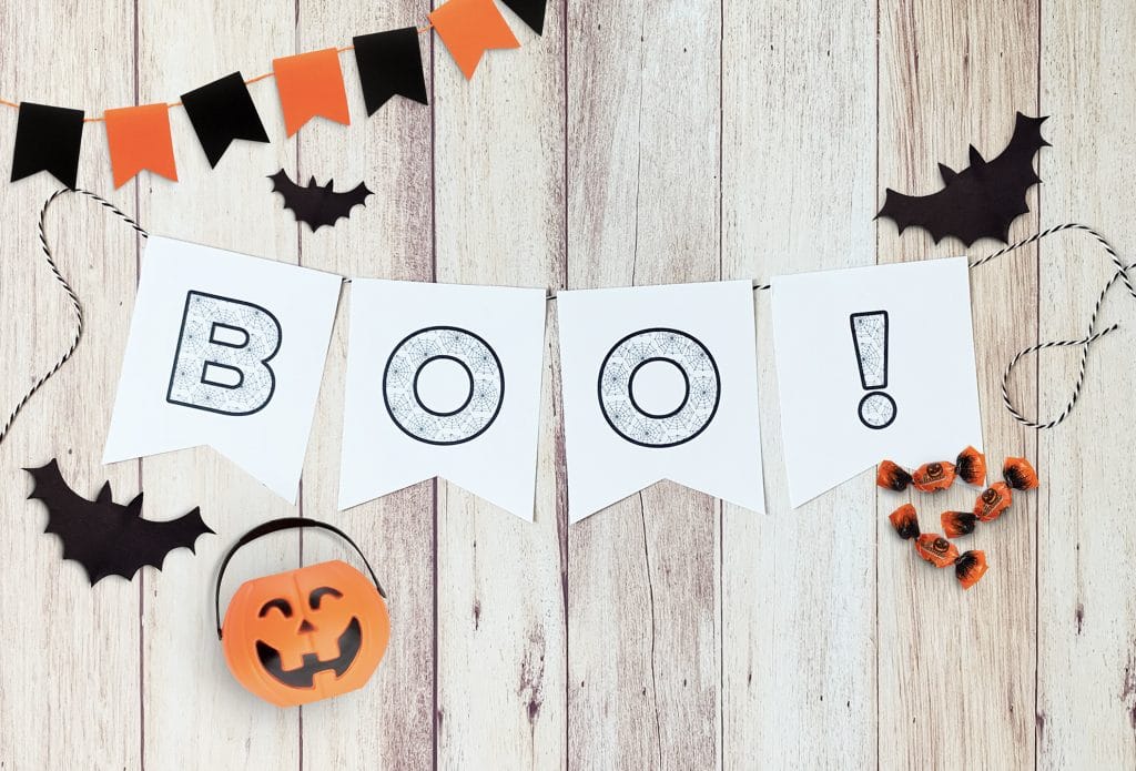Free Printable Halloween Banner DIY by Pineapple Paper Co.