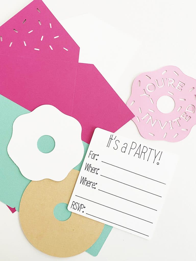 Diy Donut Birthday Invitations with your Cricut by Pineapple Paper Co.