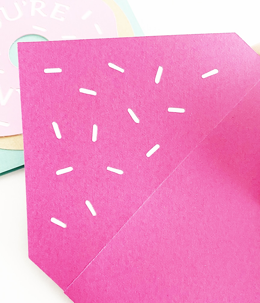 DIY Donut Birthday Invitations with your Cricut by Pineapple Paper Co.