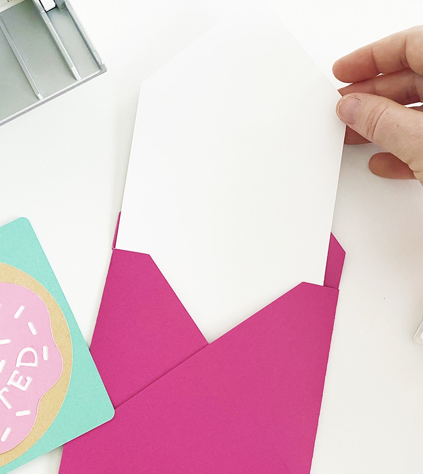 DIY Donut Birthday Invitations with your Cricut by Pineapple Paper Co.