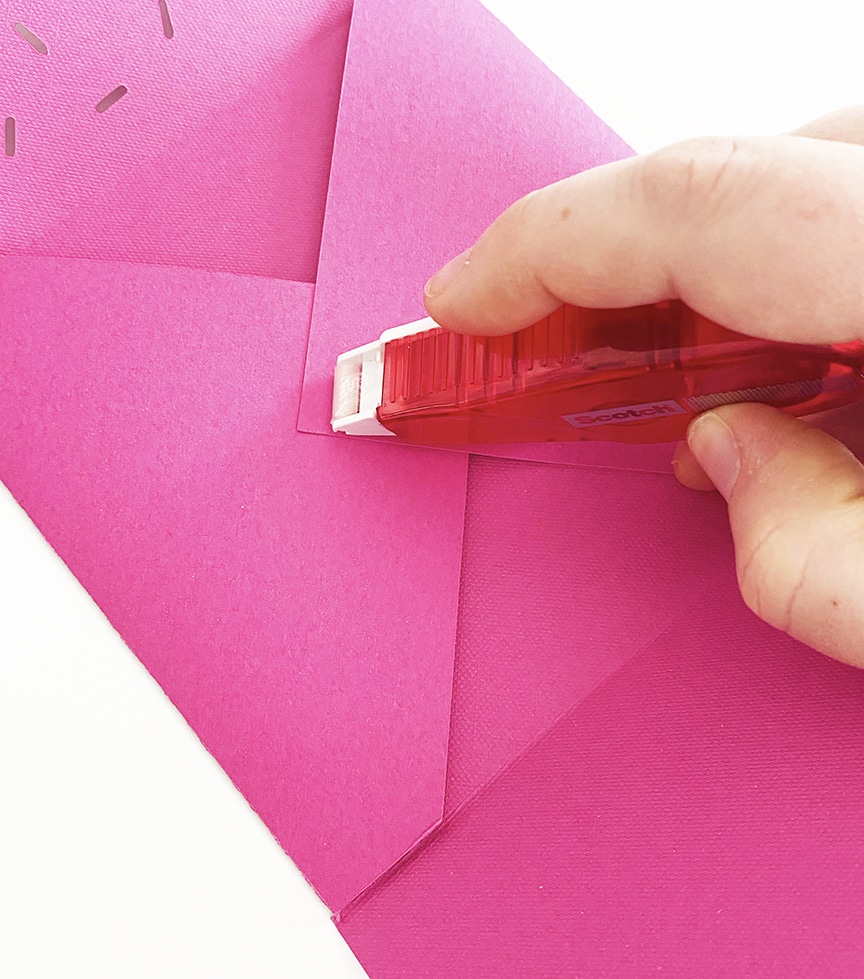 DIY Donut Birthday Invitations with your Cricut by Pineapple Paper Co.