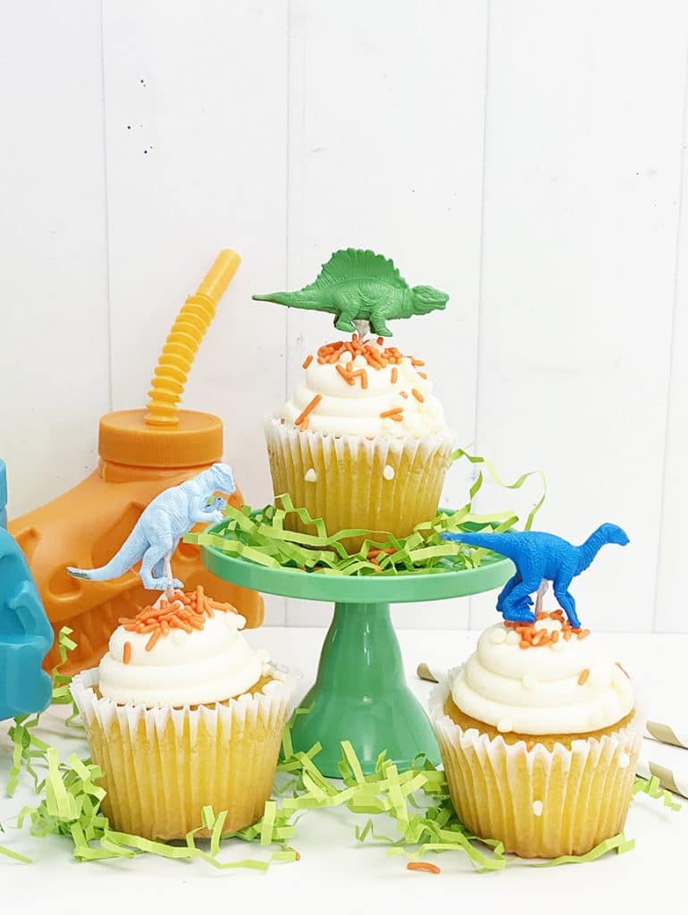 Easy DIY Dinosaur Cupcake Toppers for a Dinosaur Birthday Party by Pineapple Paper Co.