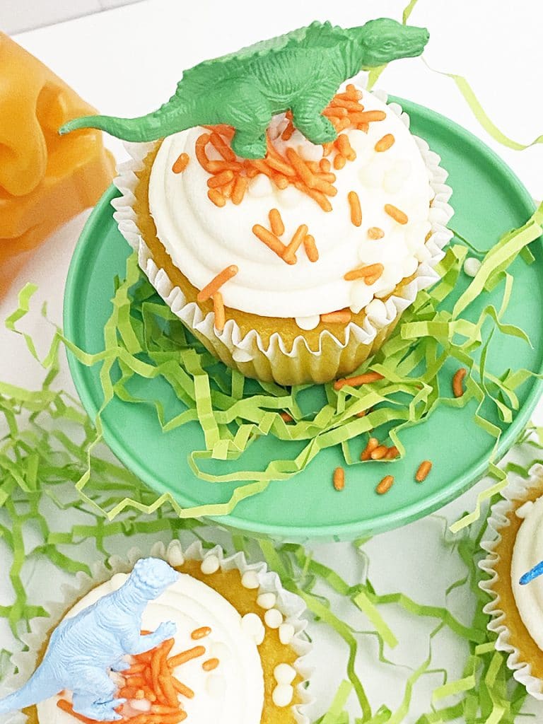 Easy DIY Dinosaur Cupcake Toppers for a Dinosaur Birthday Party by Pineapple Paper Co.