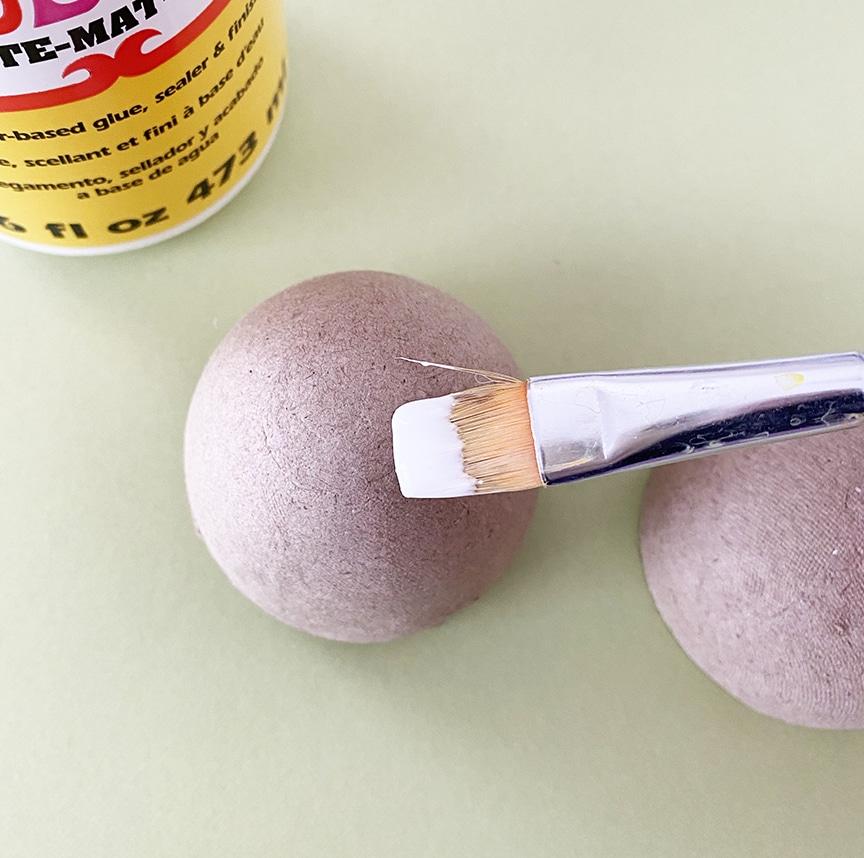 DIY Easy Glitter Easter Eggs by Pineapple Paper Co.
