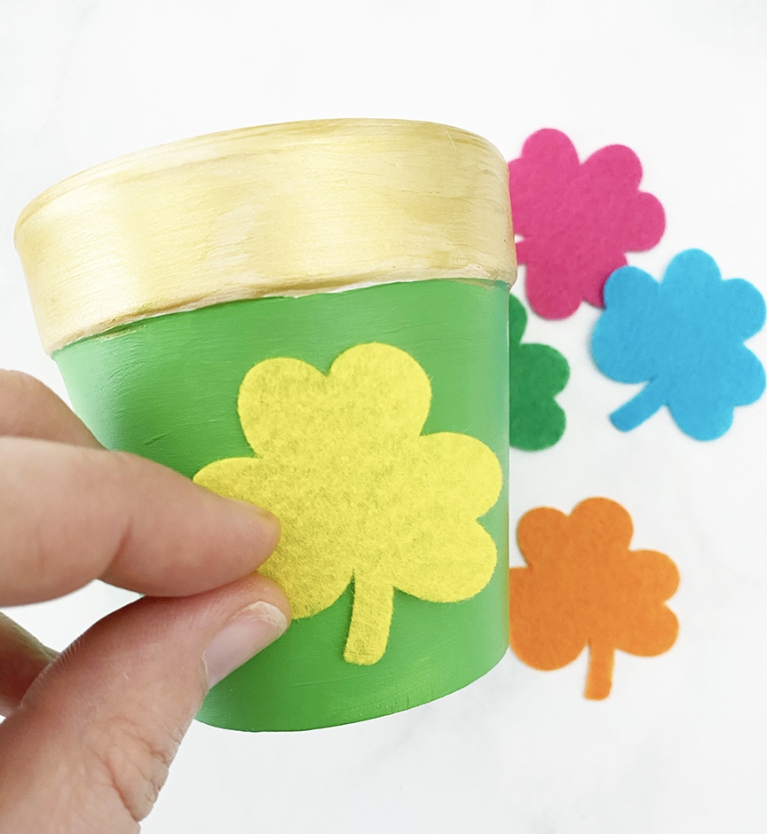 Pot of Gold Craft for St. Patrick's Day by Pineapple Paper Co.