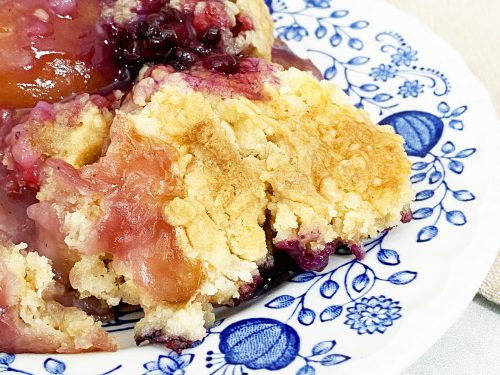 Mixed Berry Dump Cake - Scrambled Chefs