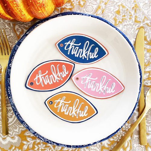 Download FREE Printable Thanksgiving Tags - Colorful Thankful Leaves Printable