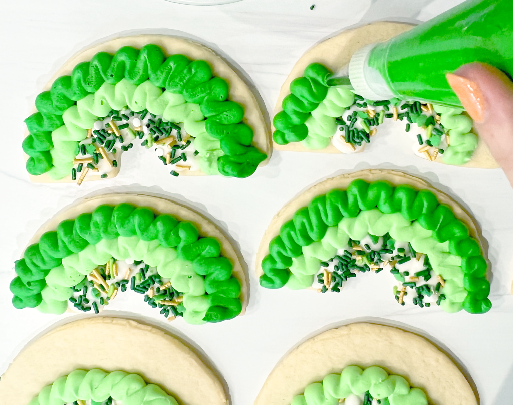 Green Rainbow Cookie with Tutorial for St Patrick's Day