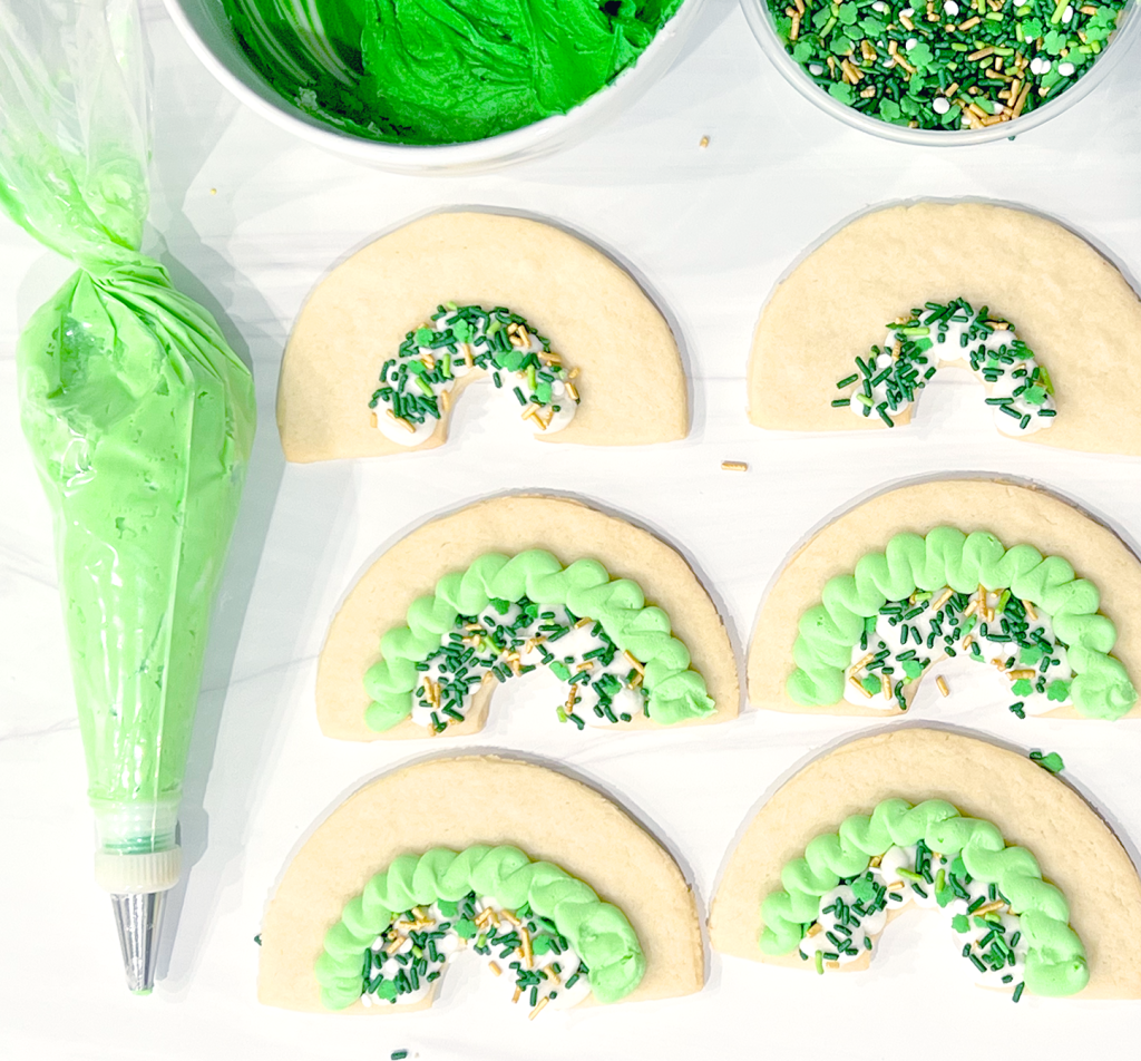 Green Rainbow Cookie with Tutorial for St Patrick's Day