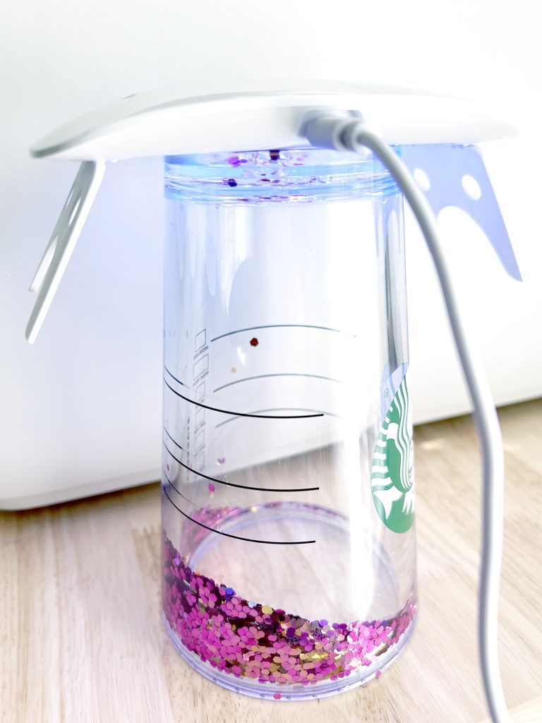 how to seal a snow globe tumbler with uv resin