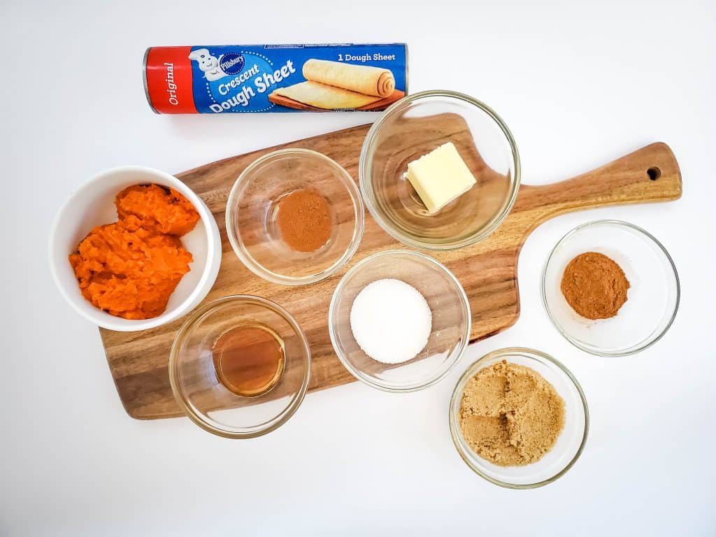 pumpkin pie crescent roll pinwheel recipe ingredients
