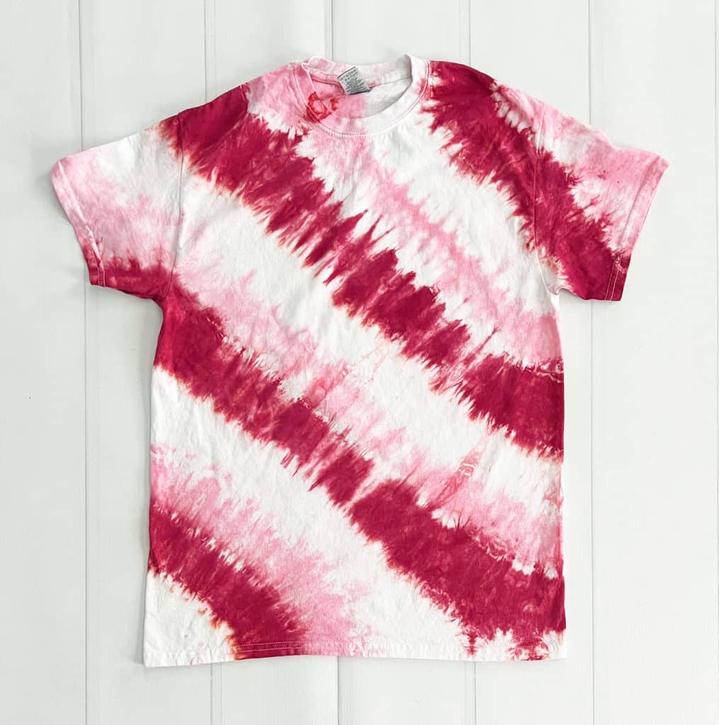 candy cane stripe diy tie dye shirt