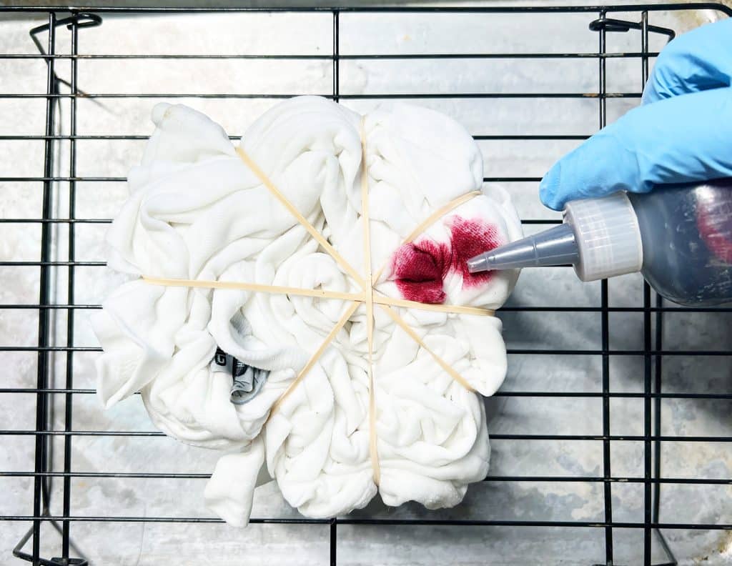 how to spiral tie dye christmas shirt
