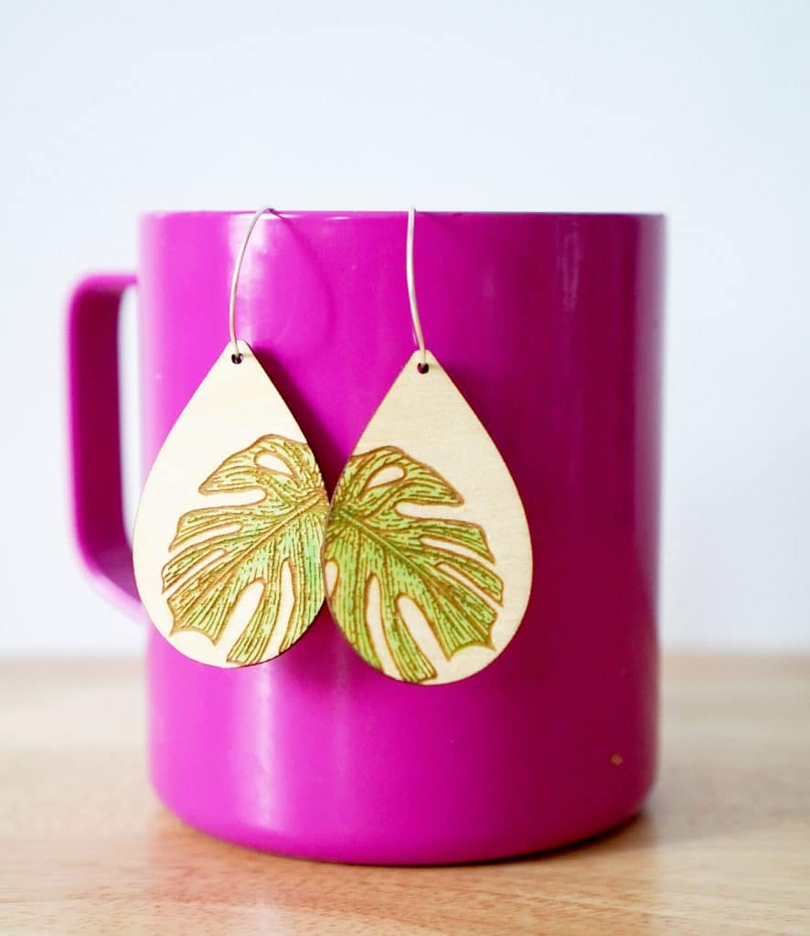 wood monstera tropical earrings engraved with xtool p2
