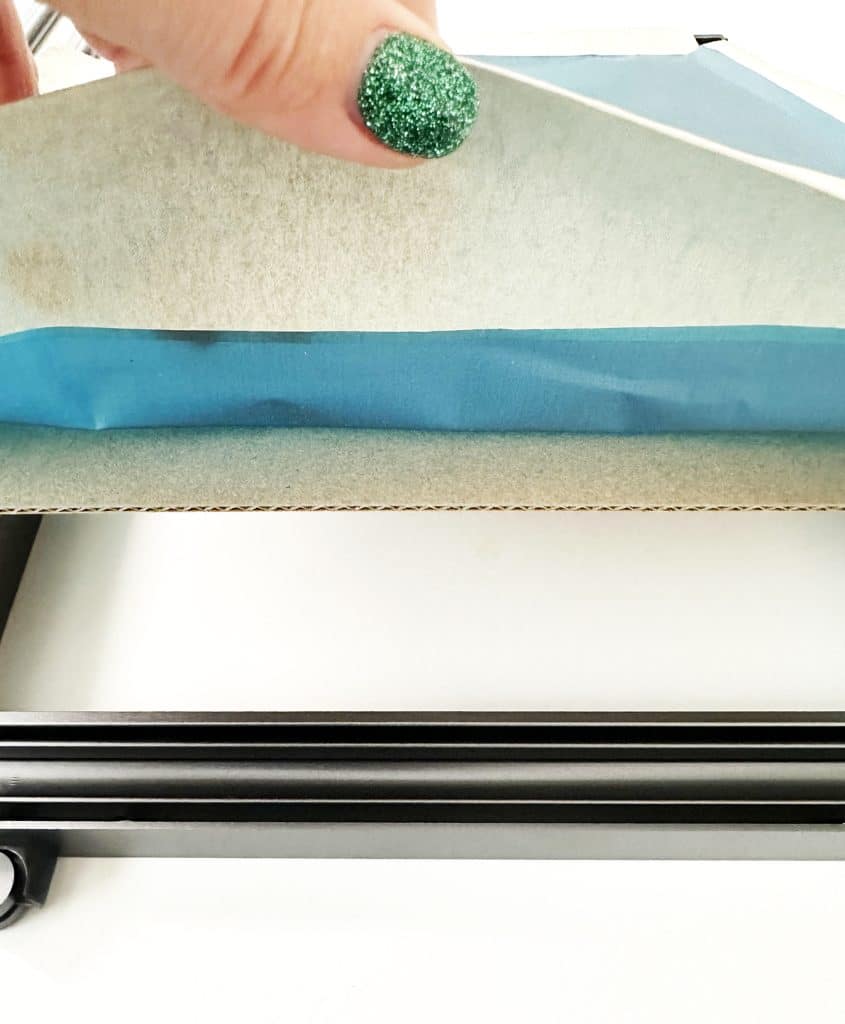 showing cardboard on screen for xtool screen printer kit
